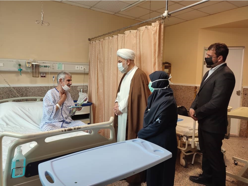 گزارش تصویری از عیادت از جانبازان بستری در بیمارستان خاتم الانبیاء (ص) تهران به مناسبت میلاد حضرت عباس (ع) و گرامیداشت روز جانباز