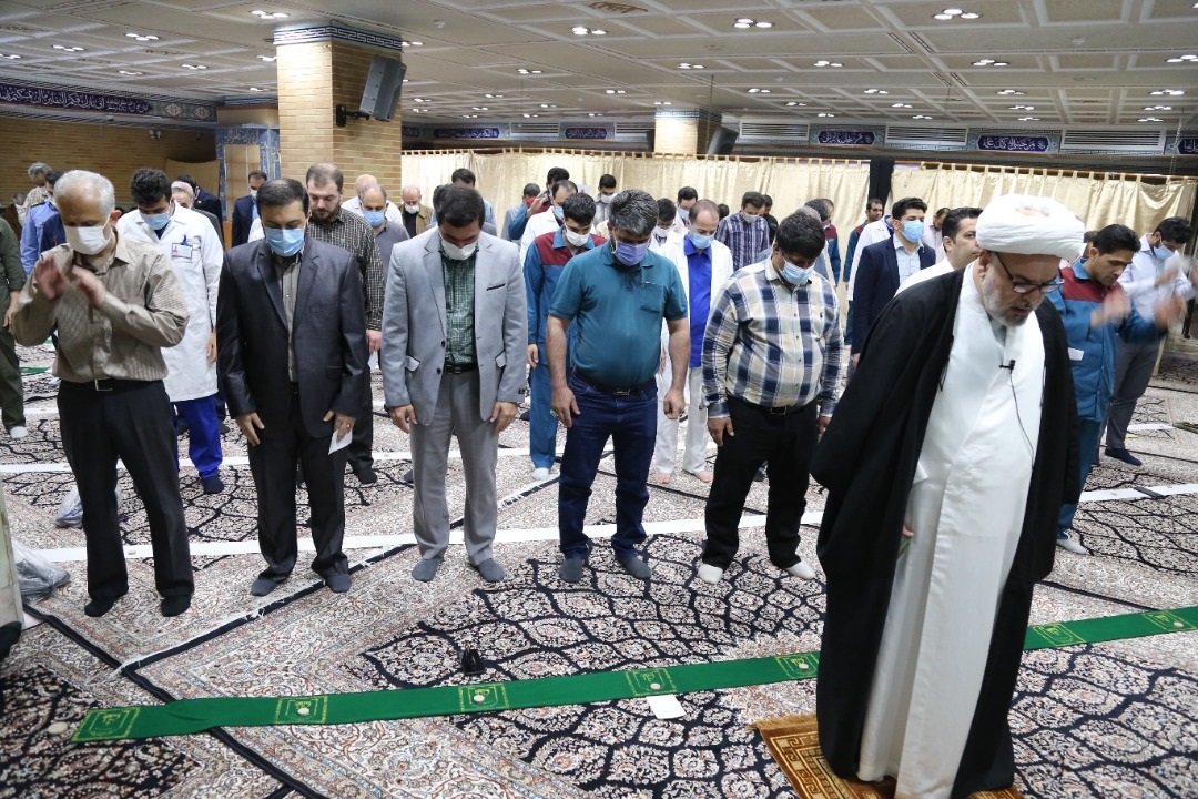 برگزاری نماز عید فطر (در سال 1401) در نمازخانه بیمارستان تخصصی و فوق تخصصی خاتم الانبیاء (ص) تهران
