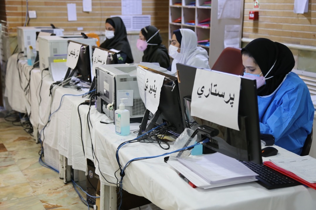 گزارش تصویری از پذیرش بیماران مبتلا به کرونا در مسجد بیمارستان تخصصی و فوق تخصصی خاتم الانبیاء (ص) تهران